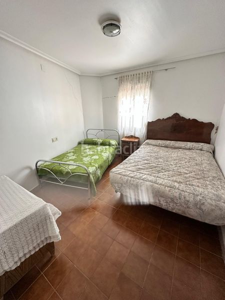 Foto 18977d09-4fc1-4e47-8142-bd0f380f0206. Casa amb xemeneia a Valverde de Júcar