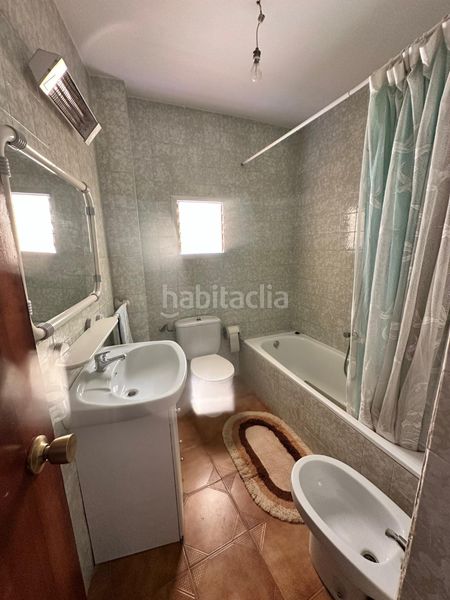 Foto 4b80f87c-3041-4afc-9108-b0395e4df300. Casa amb xemeneia a Valverde de Júcar