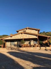 Finca rústica en Calle fraguas 1. Venta finca en barajas de melo
