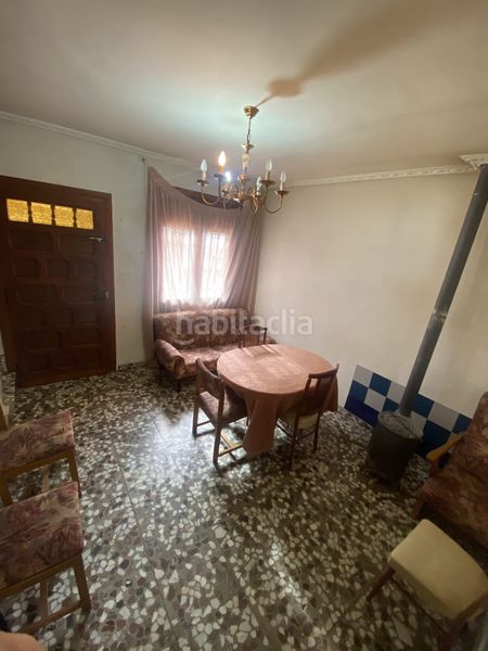 Foto 91e735cf-73e3-4b70-a687-2a657fb67900. Casa amb xemeneia aparcament a Picazo (El)