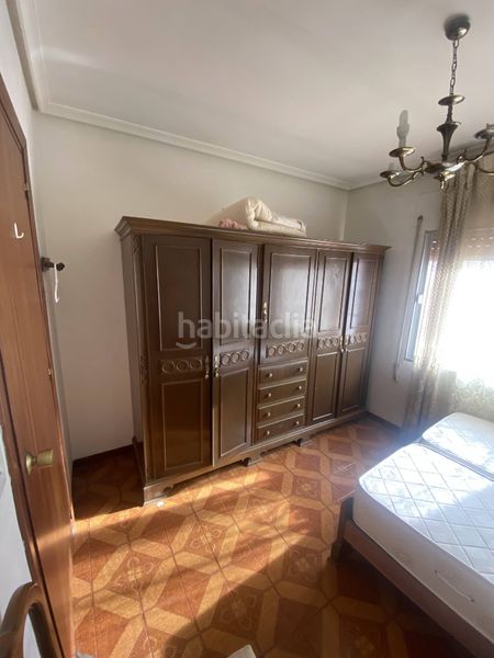 Foto a655dc45-55a5-418e-9ac4-71e56b50c805. Casa amb xemeneia aparcament a Picazo (El)