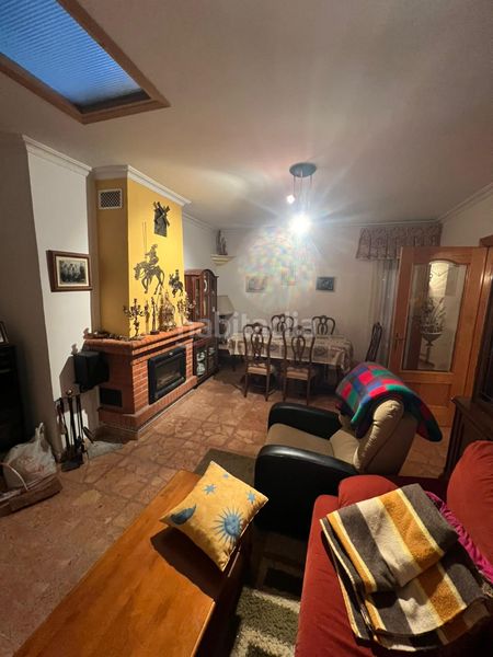 Foto ac89a3ac-e2d5-45df-9cd7-64272619e85f. Casa amb xemeneia aparcament a Picazo (El)