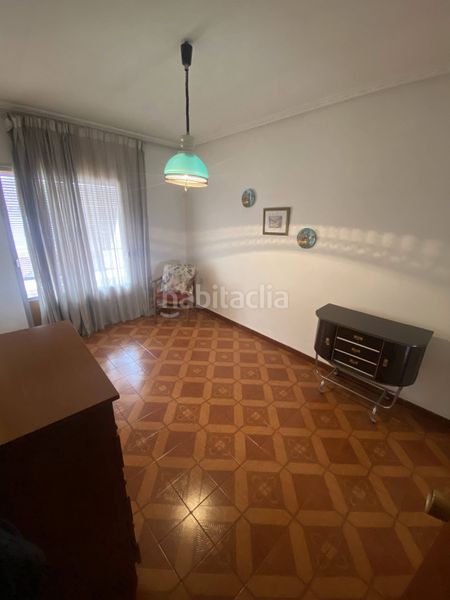 Foto dccfb9a4-a653-40c7-894c-18fac2352856. Casa amb xemeneia aparcament a Picazo (El)
