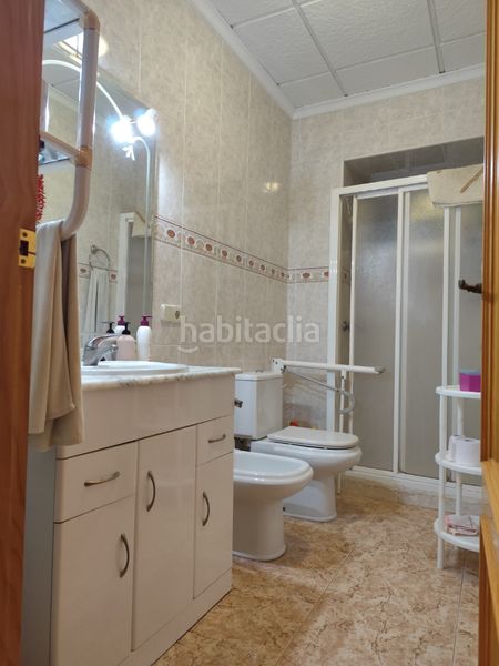 Foto 26823faf-fa8e-451d-b1bb-06ed2b183e43. Casa amb calefacció aparcament a Valdeganga