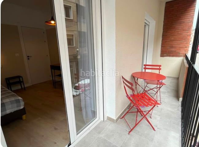 Foto ef323ebf-1020-433b-80ce-b81b8b52fcd4. Location appartement dans calle de colón 17 dans Centro Cuenca