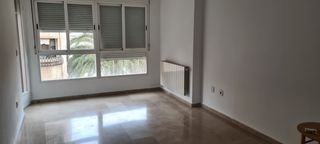 Miete Etagenwohnung in Calle octavio cuartero 28. Piso en alquiler – 800 €/mes – calle octavio cuartero, albacete