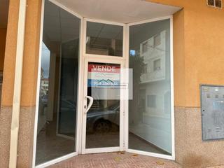Local Comercial a Calle aguardas 4