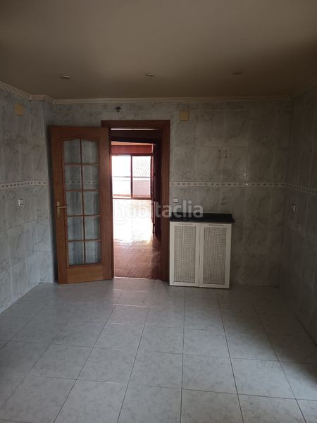 Foto 4c825a40-7eda-4c94-96bf-54484f64fb5f. Appartement dans calle blasco ibáñez 32 piso amplio de 4 habitaciones con garaje y trastero en zona céntrica **precio: 299.000 € | 186,26 m² | 4 habitaciones | 2 bañ dans Albacete