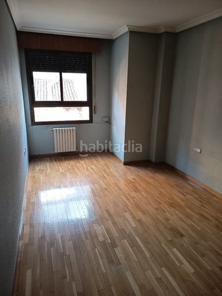 Foto 5dc15202-3cb3-4cc3-a26b-5646ee76d1e8. Appartement dans calle blasco ibáñez 32 piso amplio de 4 habitaciones con garaje y trastero en zona céntrica **precio: 299.000 € | 186,26 m² | 4 habitaciones | 2 bañ dans Albacete