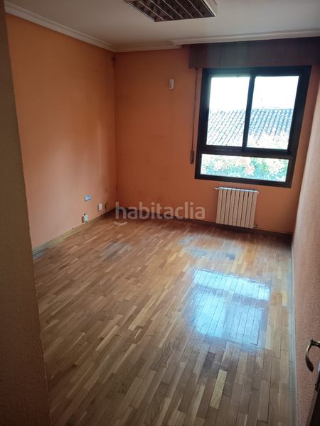Foto a33758aa-8d66-41e6-b7dc-c46a4622e7cf. Appartement dans calle blasco ibáñez 32 piso amplio de 4 habitaciones con garaje y trastero en zona céntrica **precio: 299.000 € | 186,26 m² | 4 habitaciones | 2 bañ dans Albacete