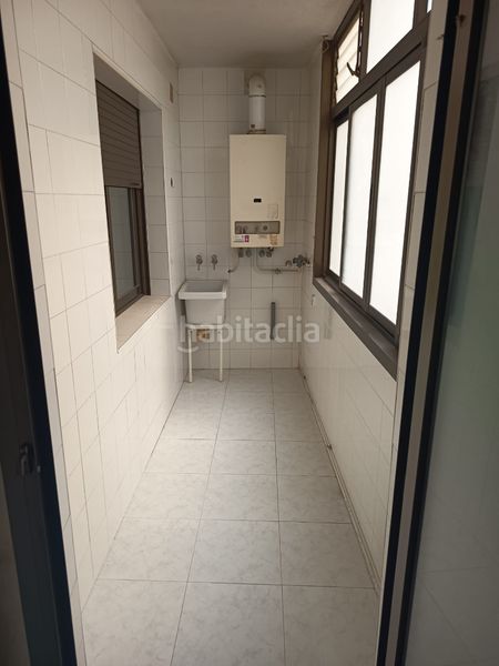 Foto abce1025-f5bf-4fc7-999c-d03be90c280e. Appartement dans calle blasco ibáñez 32 piso amplio de 4 habitaciones con garaje y trastero en zona céntrica **precio: 299.000 € | 186,26 m² | 4 habitaciones | 2 bañ dans Albacete