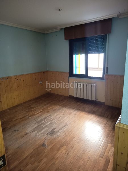 Foto bf55e090-764e-44f8-b4a0-a6dd1356a35b. Appartement dans calle blasco ibáñez 32 piso amplio de 4 habitaciones con garaje y trastero en zona céntrica **precio: 299.000 € | 186,26 m² | 4 habitaciones | 2 bañ dans Albacete