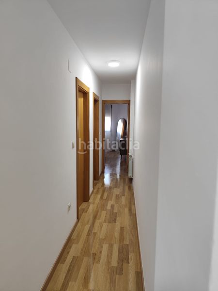 Foto d5b3108f-c6bf-4718-94b8-cba2863e3e1c. Pis a calle zorrilla 31 a Roda (La)