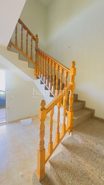 Foto 126fd00e-70d0-46f2-a54e-8e06132adee8. Towny house with parking in Iniesta