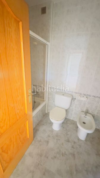 Foto 741a689c-e4a2-4c26-a28a-8842da0dfead. Towny house with parking in Iniesta