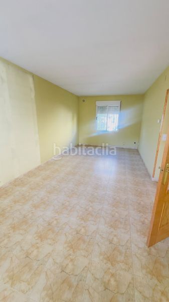 Foto 75a4209b-f67f-4252-a18a-151443af1620. Towny house with parking in Iniesta