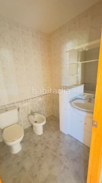Foto e0622f59-68e2-4f8c-8ee4-e09c7a56994b. Towny house with parking in Iniesta