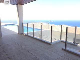 Xalet a Rincón Alto. Villa de lujo con impresionantes vistas al mar.