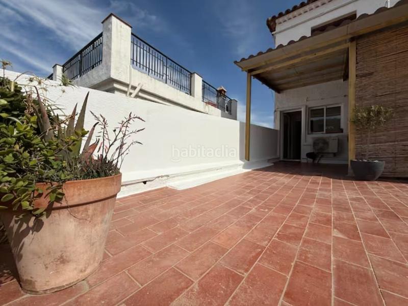 Foto f7bfb760-cd28-4573-8527-56f7c4c5529f. Alquiler casa  en primera linia de mar ! en Els Pins Blanes