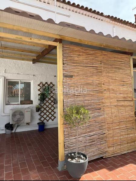 Foto ff4feeb5-1668-4a9e-ab78-481636a8362b. Alquiler casa  en primera linia de mar ! en Els Pins Blanes