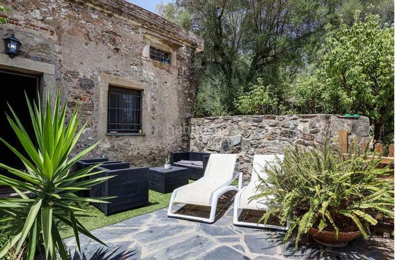 Foto a131d0b2-82ba-4bc5-b4cf-30123ea6f6e3. Alquiler finca rústica masía histórica del siglo xv con vistas al mar en Pineda de Mar