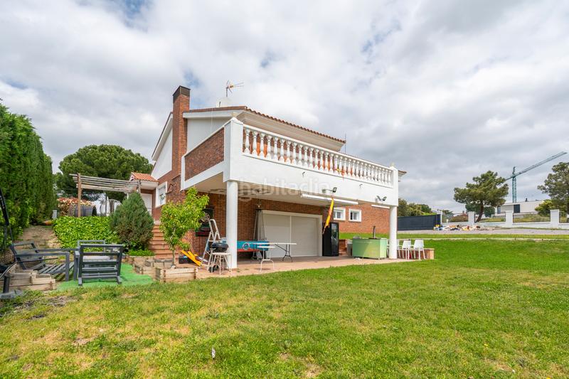 Foto 71de3c37-62e3-48e4-918b-fa3232eee74e. Chalet with fireplace heating parking pool in Parque Boadilla Boadilla del Monte