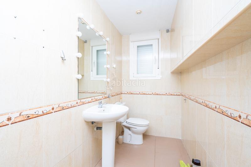 Foto b5d2abd8-afdb-485d-9479-8b49f97e7d14. Chalet avec cheminée chauffage parking piscine dans Boadilla del Monte