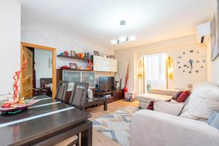 Etagenwohnung in Calle Huesca