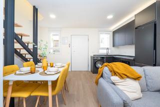 Zweistöckige Wohnung  Calle de tablada