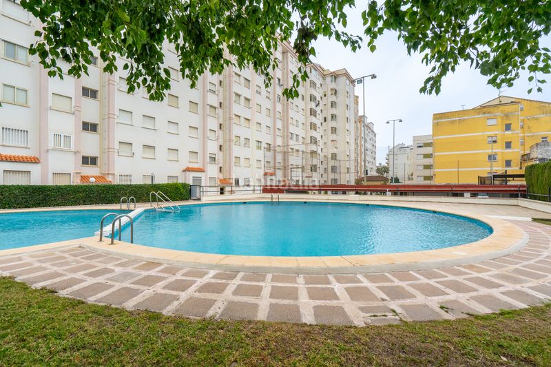 Foto ba55591e-d0be-4705-a3af-933fd615cb80. Appartement avec parking piscine dans Playa de Gandía Gandia