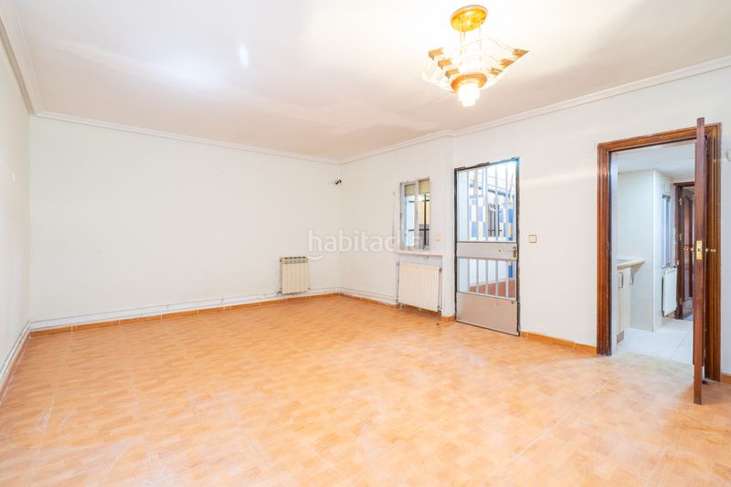 Foto 1da133d9-a158-498f-8a62-3388653e383f. Casa en Numancia Madrid