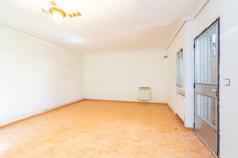 Foto 1fe2a5eb-bac0-4502-8605-f0c6058a34ee. Casa en Numancia Madrid