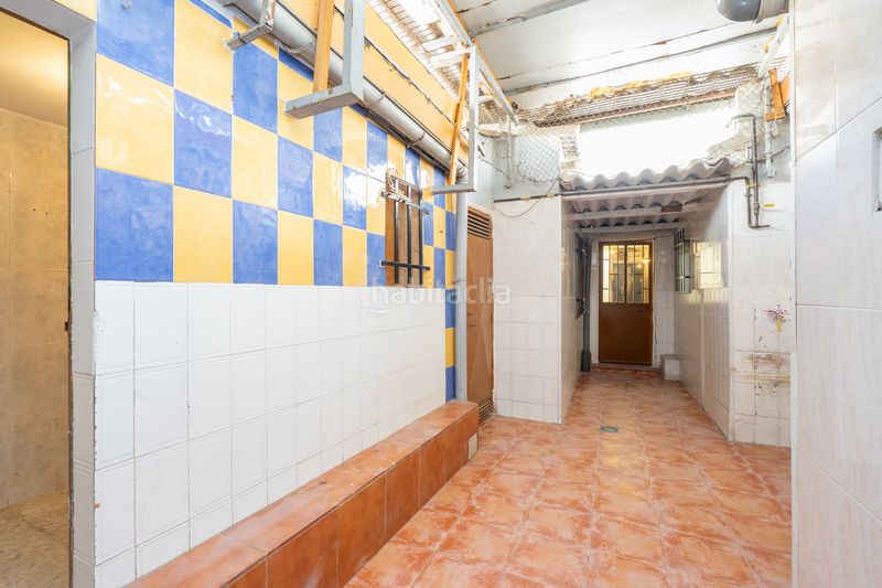 Foto b3c38016-6b59-49b4-905d-58c0a6d37995. Casa en Numancia Madrid