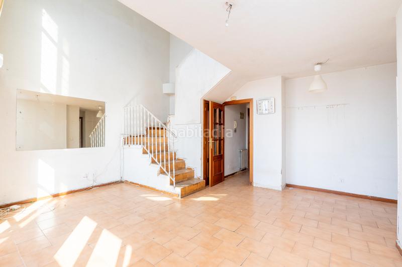Foto 0dd7875c-ebd6-4464-a9b0-4b630df66e68. Zweistöckige wohnung mit heizung in Numancia Madrid