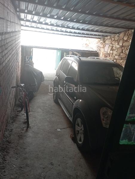 Foto 90dcdbb2-963f-4eab-a401-d31ca8ccbb4d. Aparcament cotxe a Valdeverdeja