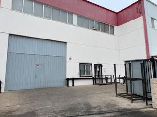 Nau industrial en Ontgola. Nave industrial completamente equipada en el polgono de ontgol