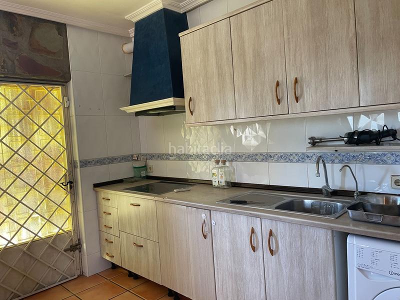 Foto cd4ce752-3480-4b0a-9867-9b9b45bd5fbf. Casa amb calefacció aparcament piscina a Colmenar de Oreja