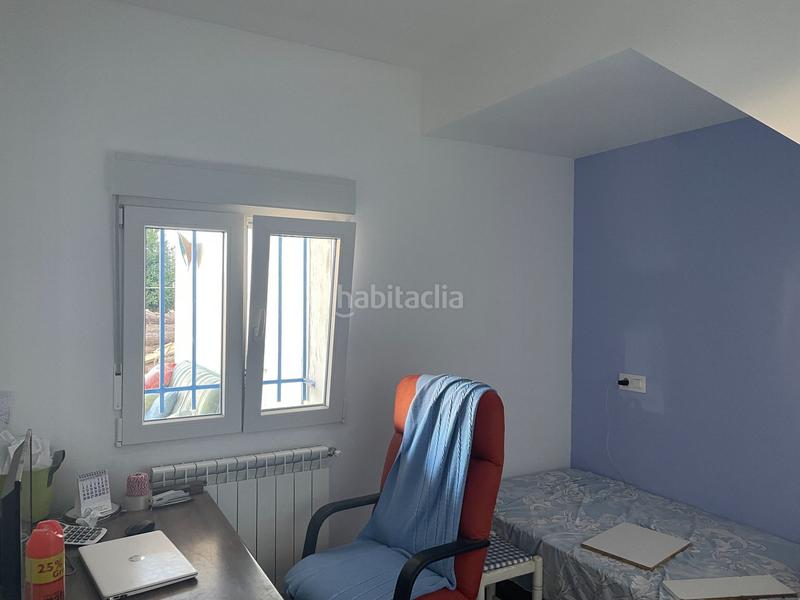 Foto c4ad195c-53c2-4332-be42-f4c4813ecf46. Casa con riscaldamento in Centro de Especialidades Ocaña