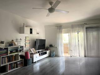 Appartement  Cuarteles. Amplio piso de tres dormitorios con terraza