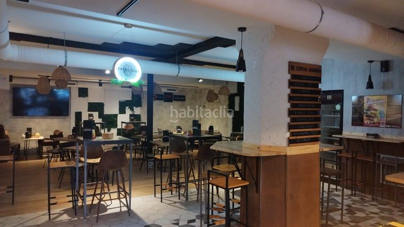 Foto f9ba15bc-3cd7-44ac-81fc-a3516a7df3c2. Traspàs local comercial a Centro Aranjuez