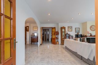 Chalet in Grau - Quintanes. Chalet con 7 habitaciones con piscina y vistas a la montaa