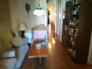 Appartamento  Carrer de calbria. Piso con 4 habitaciones con ascensor