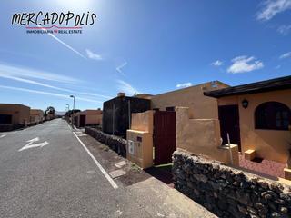 Casa adossada en Corralejo. Chalet adosado en tamaraguala capellana  corralejo