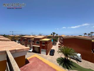 Casa adossada en Corralejo. Chalet pareado en venta  complejo las dunas, corralejo