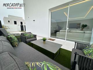 Lloguer Casa a Corralejo. Chalet adosado en alquiler  corralejo