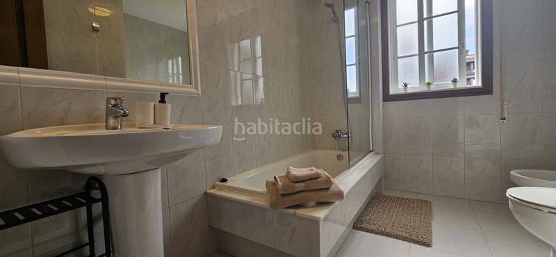 Foto 683e0981-8254-4a54-b6a2-ad7c055b3604. Pis amb aparcament piscina a Sanxenxo pueblo Sanxenxo