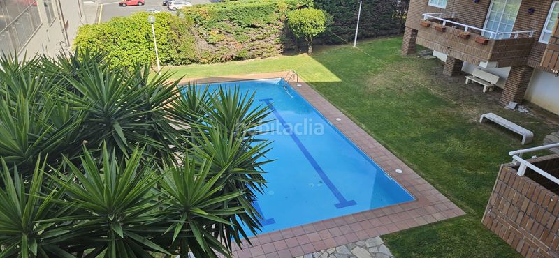 Foto d2c09f57-c25d-40b5-be9f-85e9df8be62d. Pis amb aparcament piscina a Sanxenxo pueblo Sanxenxo