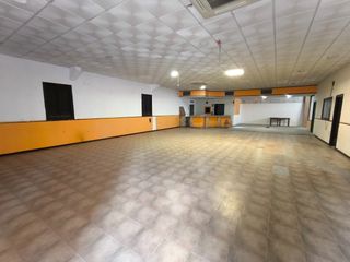Alquiler Nave industrial  Calle lirio