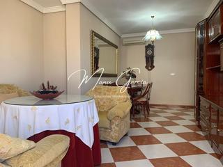 Appartement à San Francisco. Se vende piso en lucena, córdoba.