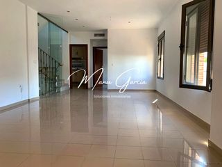 Reihenhaus in El Carmen - La Barrera. Se vende casa en lucena, córdoba.